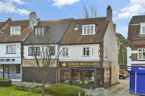 Wickham Road, Shirley, Croydon, Surrey 1 bed flat for sale