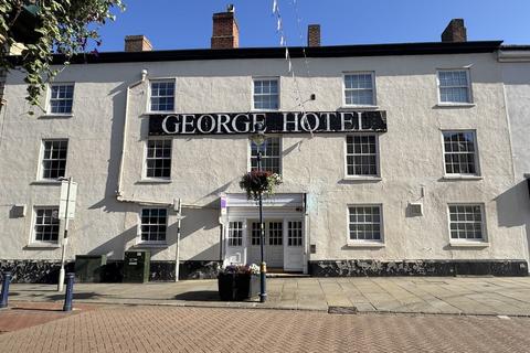 High Street, The George Hotel 2 bed apartment for sale