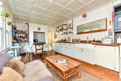 Madeira Road, Cliftonville, Margate... 5 bed semi