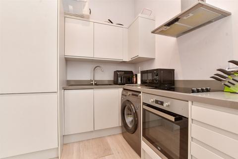 Challenge Court, Leatherhead, Surrey 1 bed ground floor flat for sale