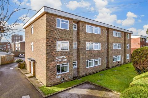 Rowlands Road, Worthing, West Sussex 2 bed ground floor flat for sale