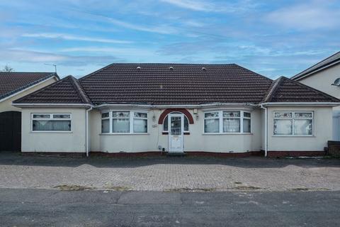 Doe Bank Road, Tipton, DY4 0ES 3 bed detached bungalow for sale