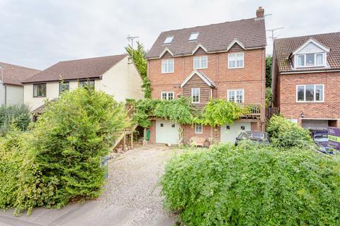 West Road, Stansted, Essex, CM24 4 bed detached house for sale