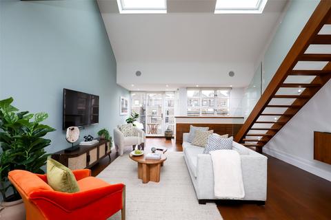 Westbourne Grove, Bayswater, W2 2 bed penthouse for sale