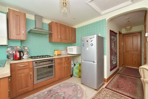 Lawrence Avenue, Rustington, West Sussex 2 bed terraced bungalow for sale