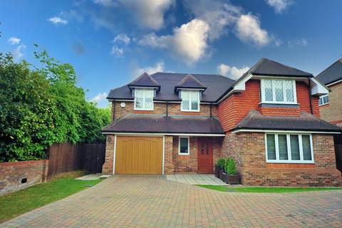 Goodyers Avenue, Radlett... 5 bed detached house for sale