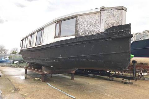 Vicarage Lane, Hoo ME3 1 bed houseboat for sale