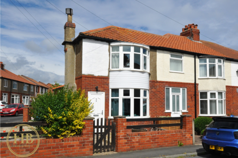 8a Westcliff Avenue, Whitby 1 bed semi