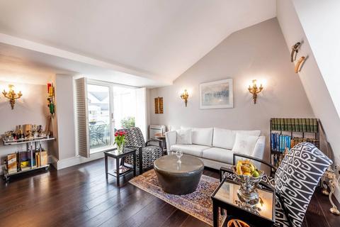 Chelsea Harbour, Chelsea, London, SW10 2 bed flat for sale