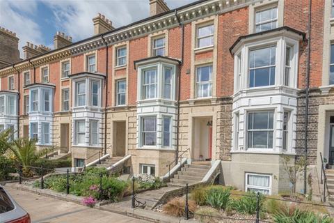 Wellington Esplanade, Lowestoft 4 bed terraced house for sale