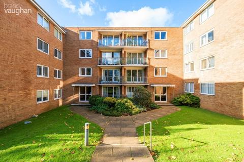 Eaton Gardens, Hove, East Sussex, BN3 2 bed flat for sale