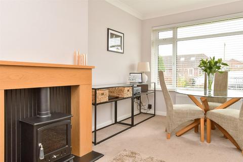 Plantation Way, Worthing, West Sussex 2 bed semi