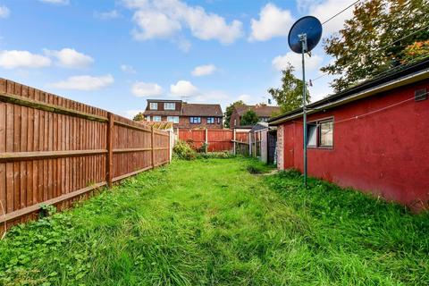 Woolborough Road, Northgate, Crawley... 3 bed semi