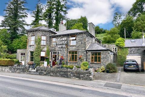 Dolwyddelan 14 bed detached house for sale