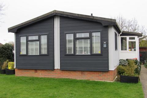 Woodlands Estate, Honey Hill, Blean... 2 bed park home for sale