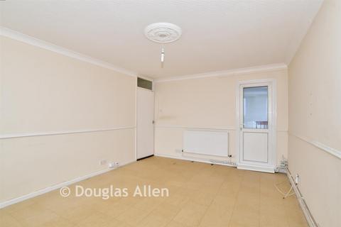 Hornchurch, Essex 2 bed flat for sale