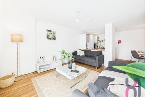 Media City, Michigan Point Tower A, 9... 3 bed flat for sale