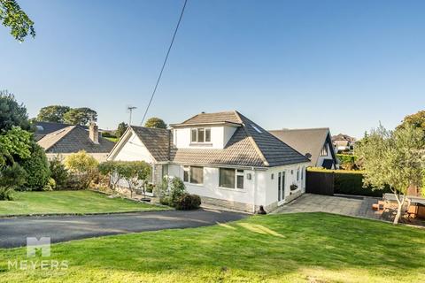 Albert Road, Corfe Mullen, BH21 4 bed detached house for sale