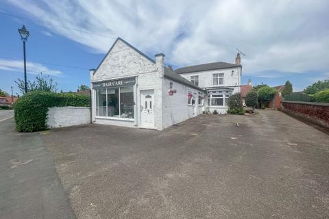 Normanby Road, Burton