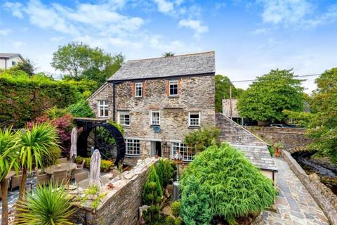7 Bedroom Guest House & Restaurant... Guest house for sale