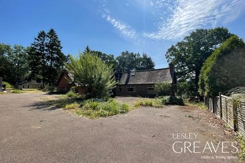 Nottingham Road, Burton Joyce... 3 bed property with land for sale