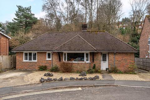Kings Road, Haslemere, Surrey, GU27 3 bed bungalow for sale