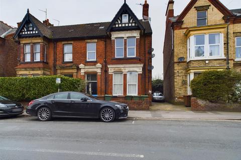 Wellington Road, Bridlington 5 bed block of apartments for sale