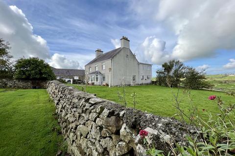 Lon Cefn, Llannerch