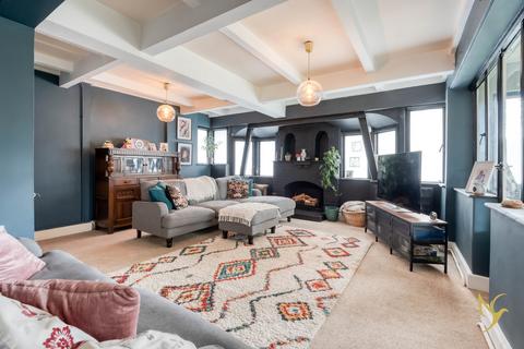 Worcester WR2 4 bed detached house for sale