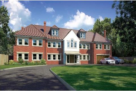 8 bedroom detached house for sale