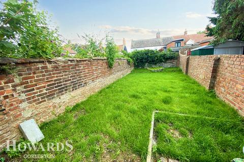 High Street, Gorleston 2 bed terraced house for sale