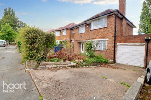 Ashbourne Road, London 3 bed detached house for sale