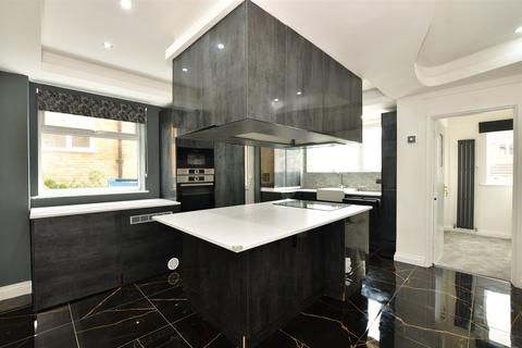 Upland Road, Billericay, Essex 6 bed semi