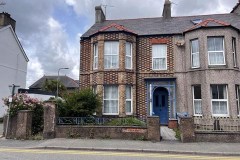 6 bedroom terraced house for sale