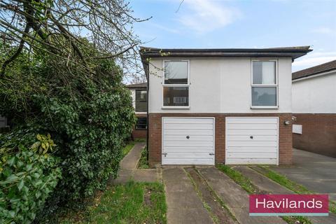 Aldridge Walk, London 3 bed semi
