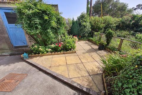 Meneage Road, Helston TR13 3 bed cottage for sale