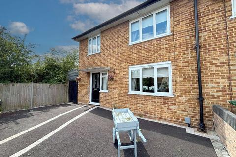 Bell Avenue, Romford 3 bed end of terrace house for sale