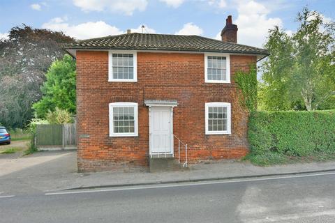 North Street, Sheldwich, Faversham, Kent 2 bed cottage for sale