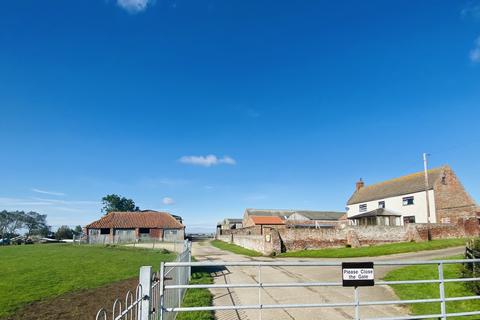High Grange Farm, Out Newton, HU19 2RE 4 bed detached house for sale