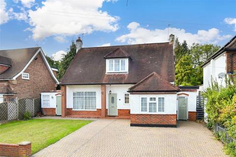 Reigate Road, Epsom, Surrey 5 bed detached house for sale