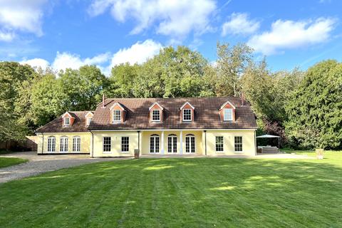 High Street, Hurley SL6 7 bed country house for sale