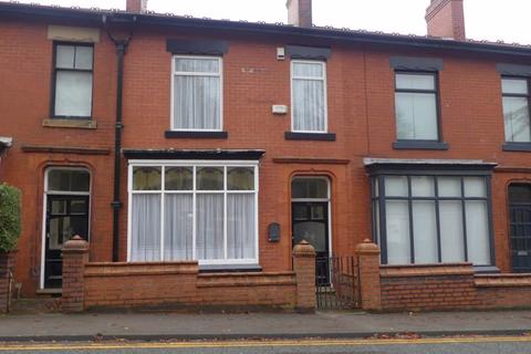 Oldham Road, Springhead OL4 2 bed terraced house for sale