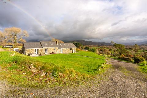 Pentrefelin, Criccieth, Gwynedd, LL52 4 bed detached house for sale