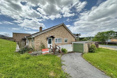 2 bedroom semi-detached bungalow for sale