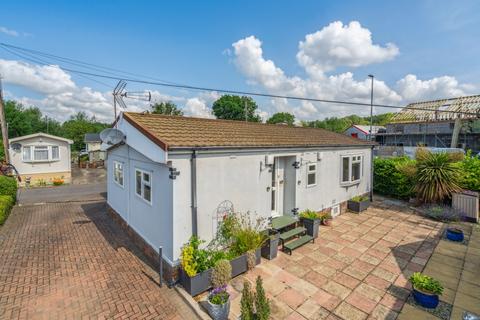 Thorney Mill Road, West Drayton UB7 2 bed park home for sale