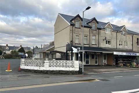 Beach Road, Fairbourne, Gwynedd, LL38 1 bed end of terrace house for sale