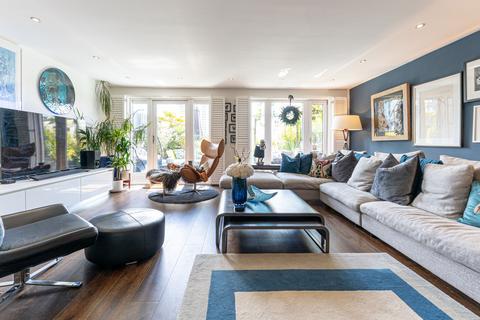 Wharfside Street, Birmingham, B1 3 bed apartment for sale