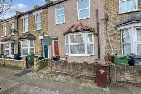Elm Park Road, Leyton 2 bed terraced house for sale