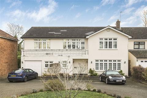 6 bedroom detached house for sale