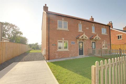 Main Road, Skendleby PE23 3 bed semi